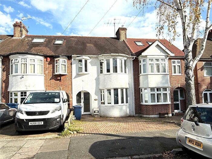 3 Bedroom End Terrace House To Rent In Woodfield Drive, East Barnet, Barnet, Hertfordshire, EN4