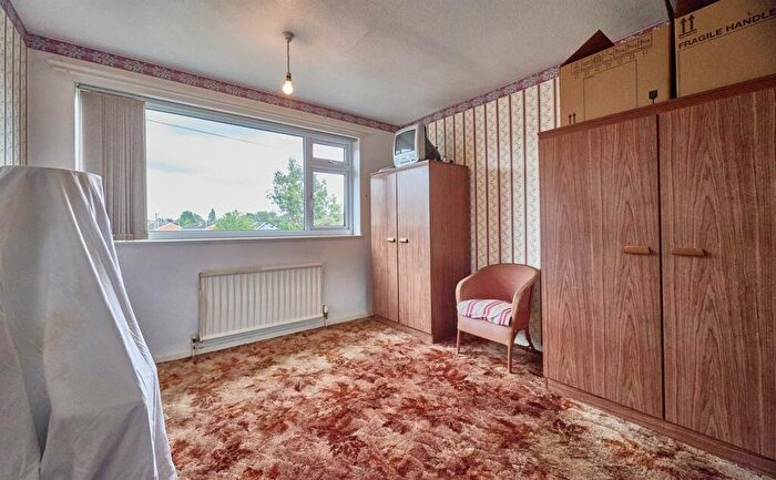 3 Bedroom Detached House For Sale In Farneway, Hinckley, LE10