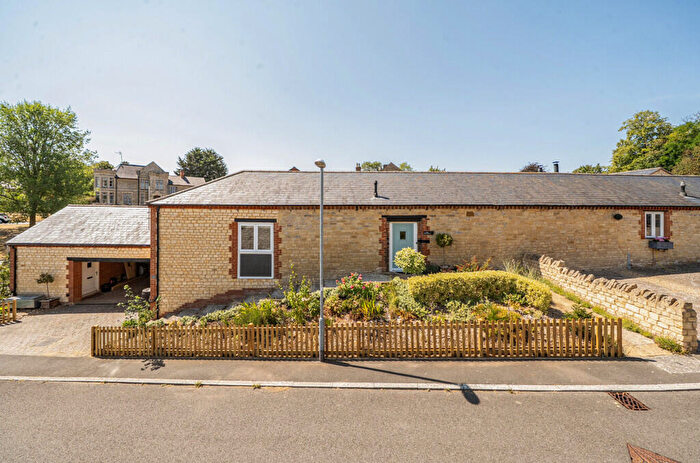 3 Bedroom Barn Conversion For Sale In Franklin Court, Yardley Gobion, Towcester, Northamptonshire, NN12