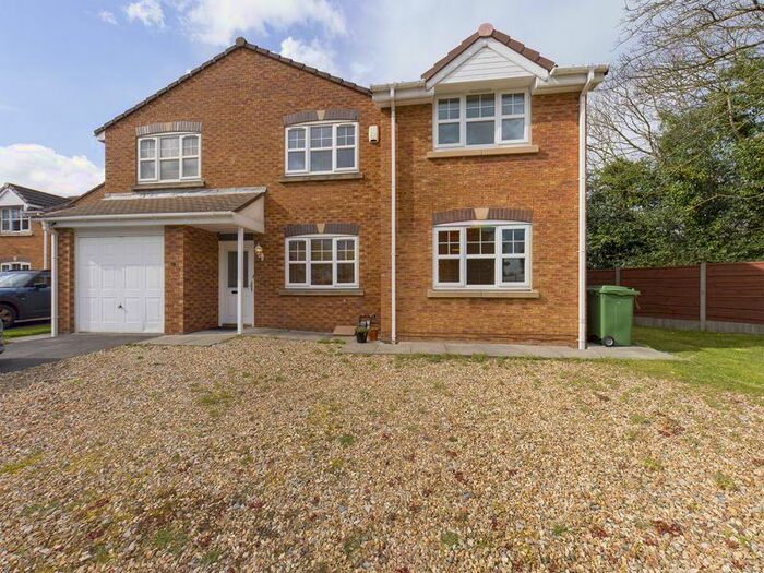 4 Bedroom Detached House To Rent In Kinders Close, Carrington, M31