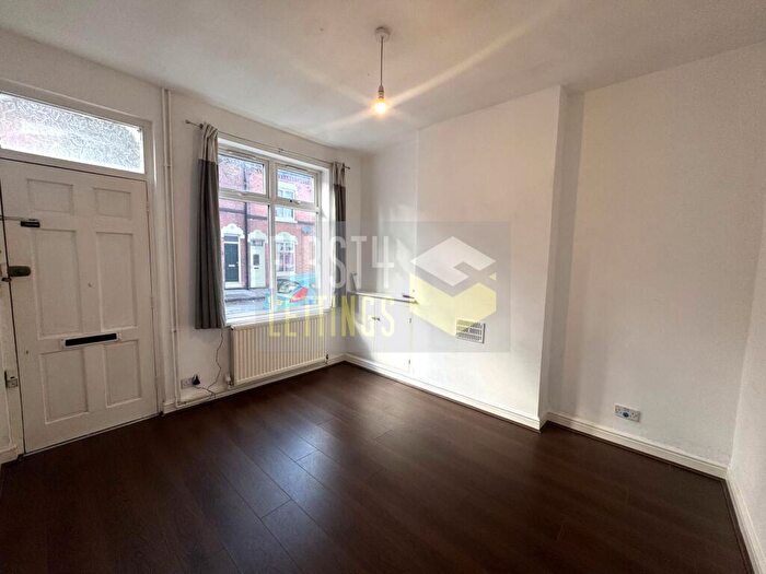 2 Bedroom Terraced House To Rent In Churchill Street, Highfields, LE2