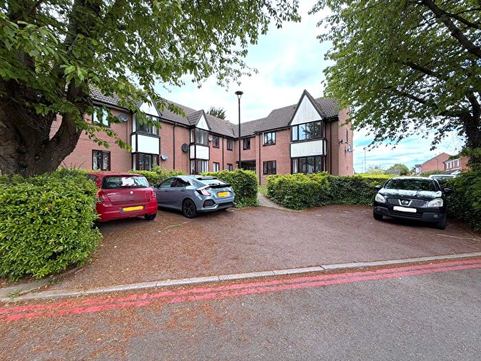 1 Bedroom Flat To Rent In Petunia Court, Luton, LU3