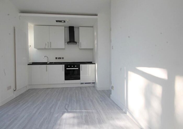 1 Bedroom Flat To Rent In Camden Road, Islington, N7