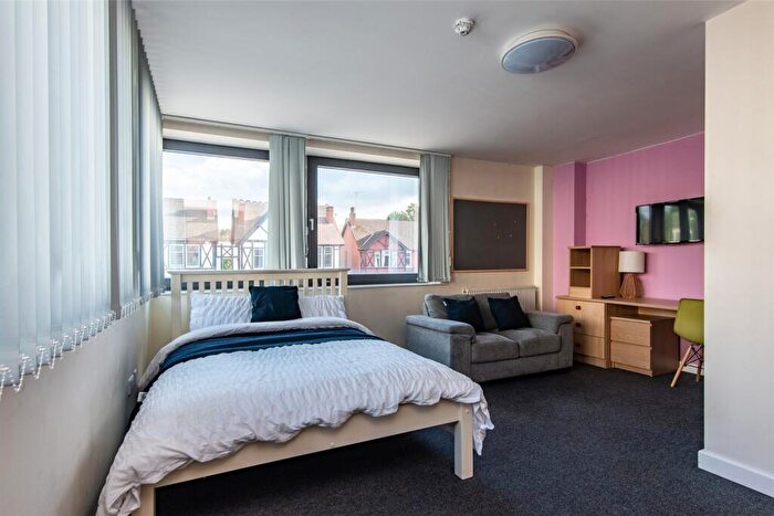 1 Bedroom Apartment To Rent In Mansfield Road, NG5