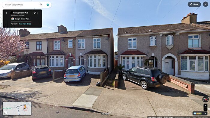 3 Bedroom Terraced House To Rent In Grangewood Avenue, Rainham, RM13