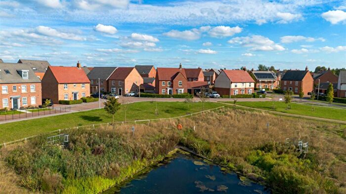 4 Bedroom Detached House For Sale In Swallow Drive, Warwick, CV34