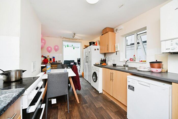 5 Bedroom Terraced House For Sale In Osborne Road, Brighton, BN1