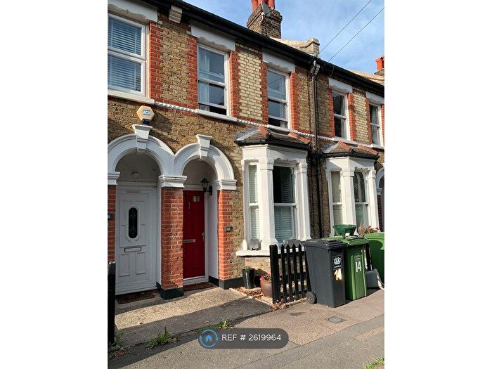 2 Bedroom Flat To Rent In Aitken Road, London, SE6