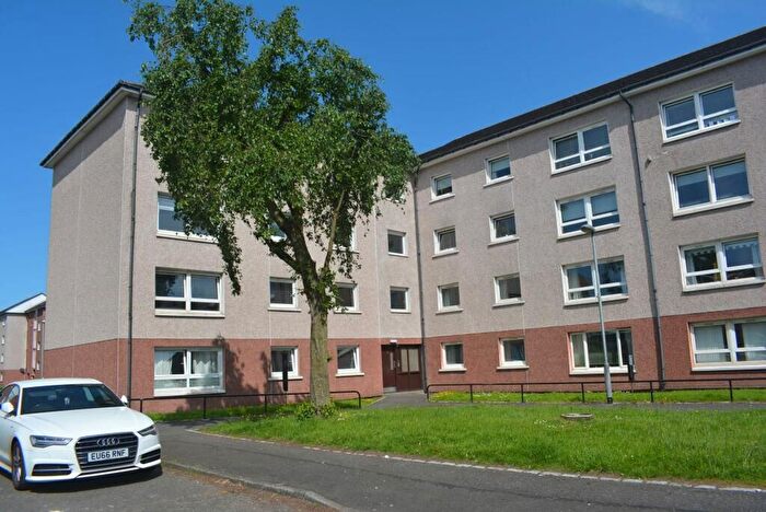 3 Bedroom Flat To Rent In Ferryden Court, Glasgow, G14