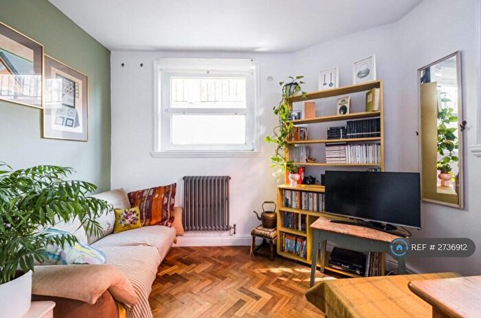 2 Bedroom Flat To Rent In Whitechapel, London, E1