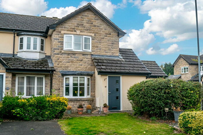2 Bedroom Semi-Detached House For Sale In Baildon Way, Skelmanthorpe, HD8