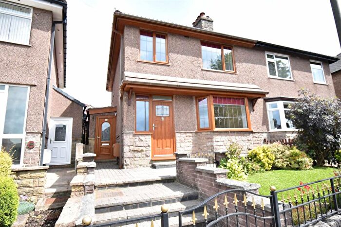 3 Bedroom Semi-Detached House To Rent In Overdale Avenue, Buxton, SK17