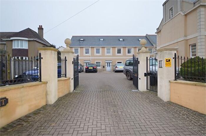 2 Bedroom Flat To Rent In St Marychurch Road, St Marychurch, Torquay, Devon., TQ1