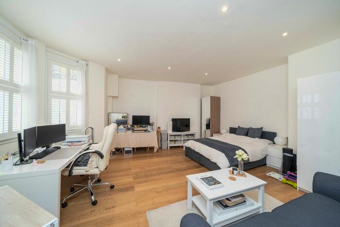 Studio To Rent In Manson Place, London, SW7