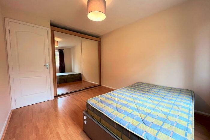1 Bedroom Maisonette To Rent In Goldsworth Park, Woking, GU21