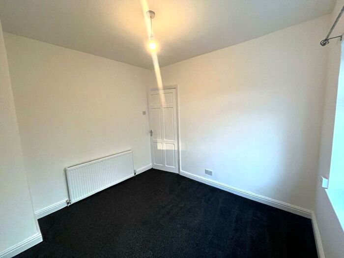 2 Bedroom End Of Terrace House To Rent In Brookfield Avenue, Bredbury, SK6