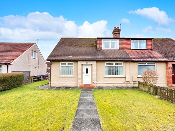 3 Bedroom Semi-Detached House For Sale In Lynn Drive, Kilbirnie, KA25