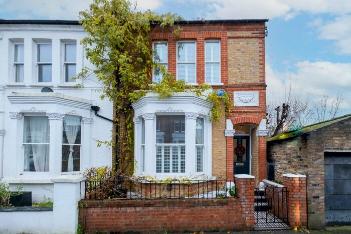 4 Bedroom End Of Terrace House To Rent In Rozel Road, London, SW4