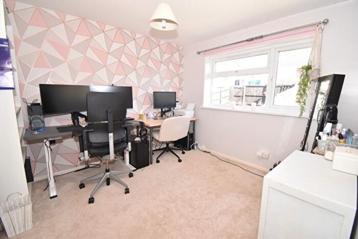 3 Bedroom Terraced House For Sale In Iolanthe Drive, Beacon Heath, Exeter, EX4