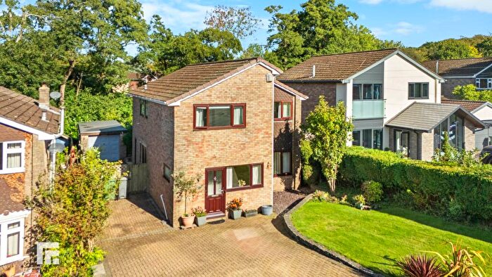 4 Bedroom Detached House For Sale In Parc-y-Coed Creigiau Cardiff, CF15