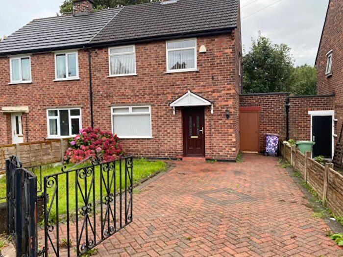 2 Bedroom Semi-Detached House To Rent In Lloyd Crescent, Newton-Le-Willows, Lancashire, WA12