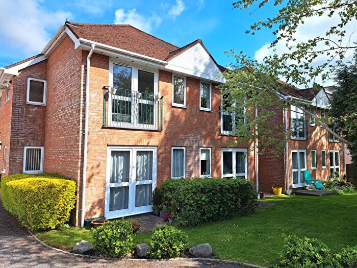 2 Bedroom Flat To Rent In Penn Hill Avenue, Poole, BH14