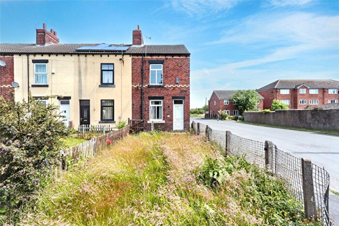 2 Bedroom End Of Terrace House For Sale In Longsight Terrace, Kinsley, Pontefract, West Yor Kshire, WF9
