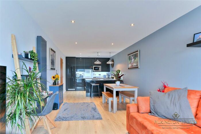 1 Bedroom Apartment To Rent In Notte Street, Plymouth, Devon, PL1