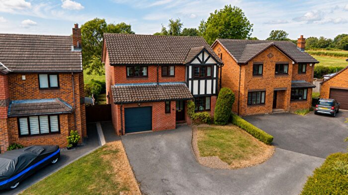 4 Bedroom Detached House For Sale In Spring House Close, Ashgate, S42