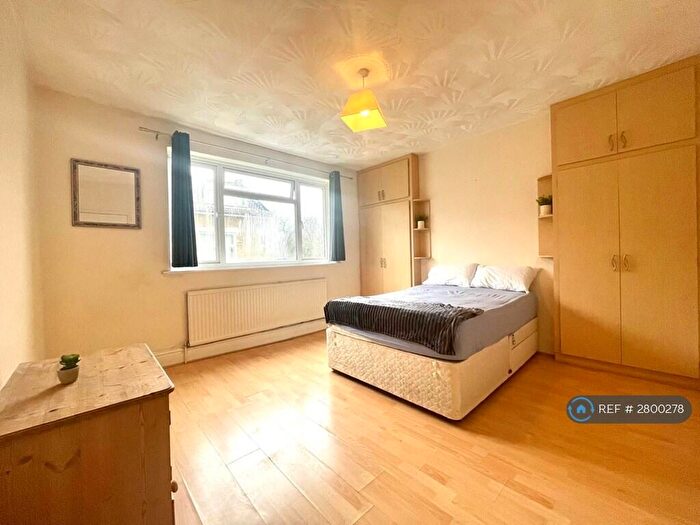 6 Bedroom Terraced House To Rent In Albany Road, Bristol, BS6