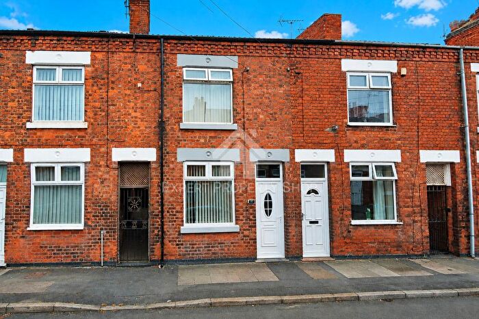 3 Bedroom Terraced House For Sale In John Street, Worksop, S80