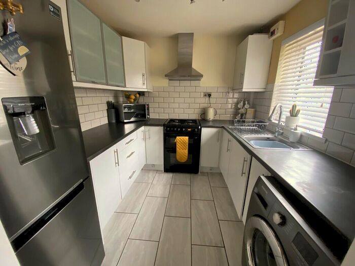 2 Bedroom End Of Terrace House To Rent In Braybrook, Sandy, SG19