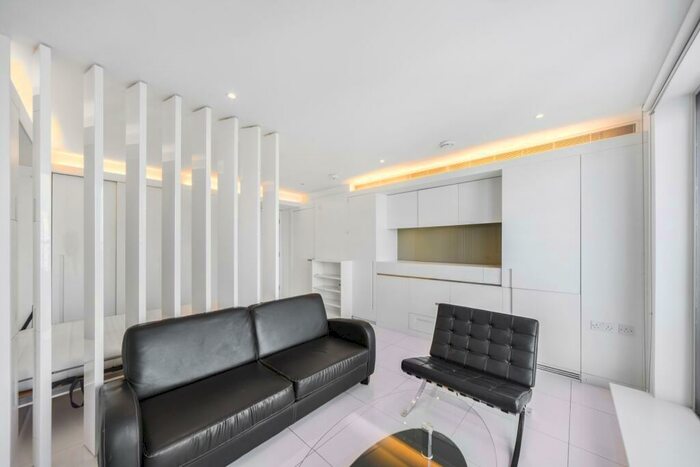 Studio To Rent In East Tower, Pan Peninsula, Canary Wharf, E14
