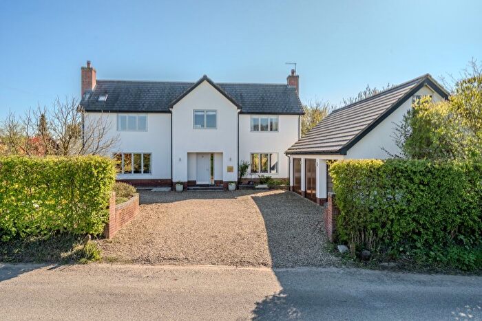 5 Bedroom Detached House For Sale In Spooner Row, Wymondham, NR18