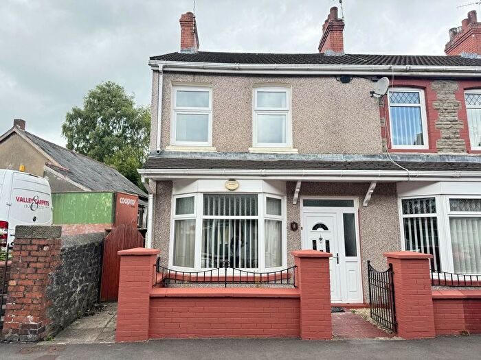 3 Bedroom Property To Rent In William Street, Blackwood, NP12