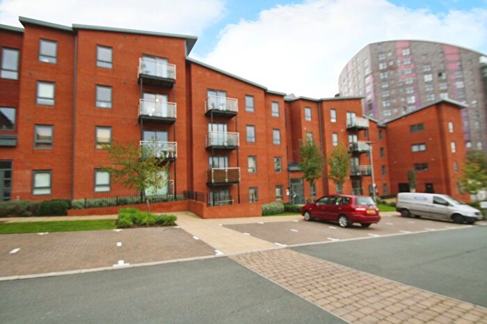 2 Bedroom Flat To Rent In Bouverie Court, Leeds, West Yorkshire, LS9