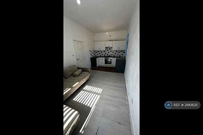 2 Bedroom Flat To Rent In North Rd, Darlington, DL1