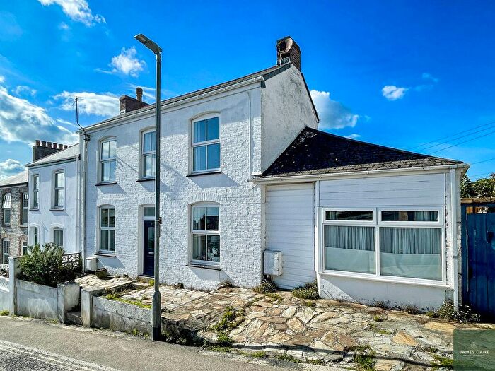 4 Bedroom End Of Terrace House For Sale In Compton Terrace, Truro, TR1