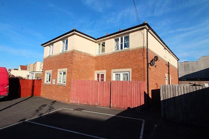 1 Bedroom Apartment For Sale In Soundwell Road, Kingswood, Bristol, BS15
