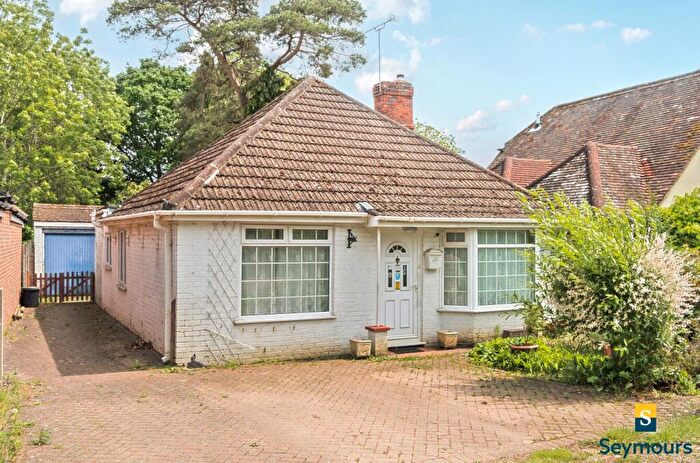 3 Bedroom Bungalow For Sale In Oak Tree Close, Jacobs Well, Guildford, Surrey, GU4