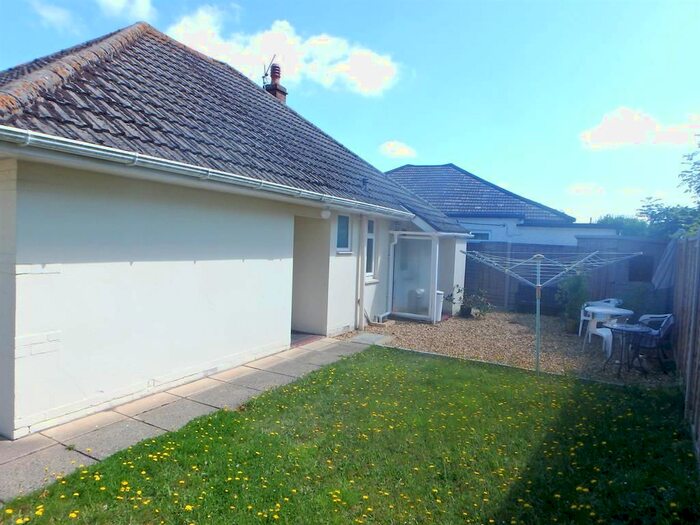 3 Bedroom Detached House To Rent In Milton Grove, New Milton BH25