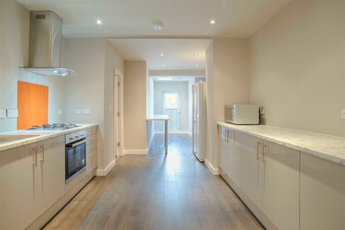 6 Bedroom Detached House To Rent In **£pppw Including Bills** Pelham Crescent, Beeston, - Uon, NG9