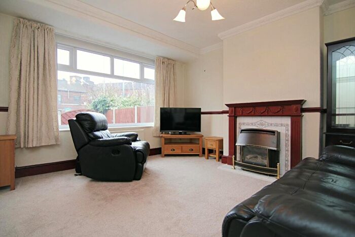 3 Bedroom Terraced House For Sale In Stanningley Road, Leeds, LS13