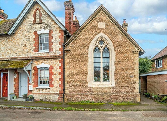 2 Bedroom End Of Terrace House To Rent In The Street, Frensham, GU10