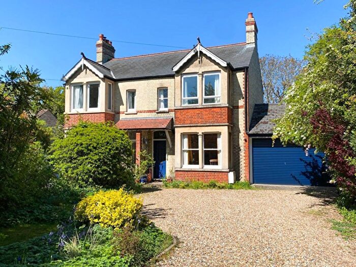 3 Bedroom Semi-Detached House For Sale In Hinton Way, Great Shelford, Cambridge, CB22