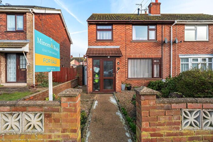 3 Bedroom Semi-Detached House For Sale In Hervey Street, Lowestoft, NR32