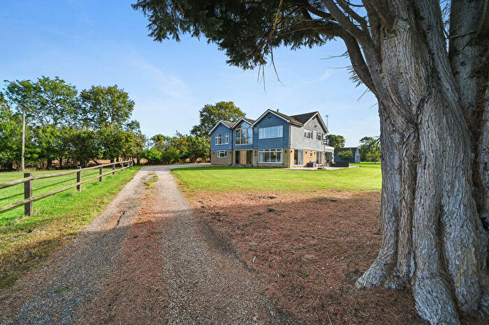 5 Bedroom Detached House For Sale In Hedingham Road, Gosfield, Essex, CO9