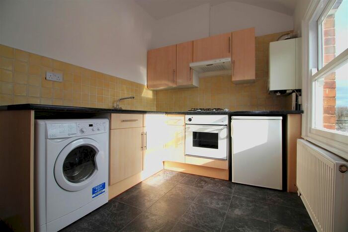 1 Bedroom Flat To Rent In Evington Road, Off London Road, Leicester, LE2
