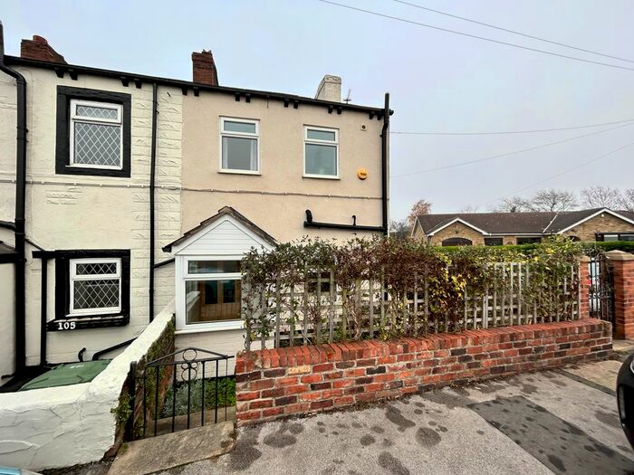 2 Bedroom Property To Rent In Hollin Lane, Calder Grove, Wakefield, WF4