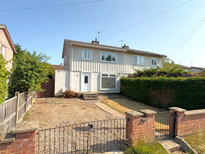 3 Bedroom Semi-Detached House For Sale In Welland Vale Road, Corby, NN17
